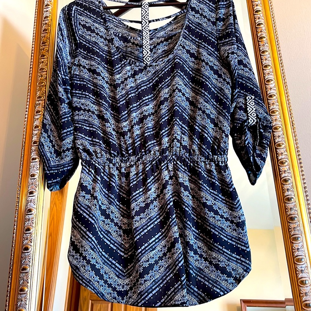 NWOT MAURICES LIGHT WEIGHT WRINKLE FREE FABRIC 3/4 SLEEVE SUMMER TOP SMALL - Picture 2 of 9